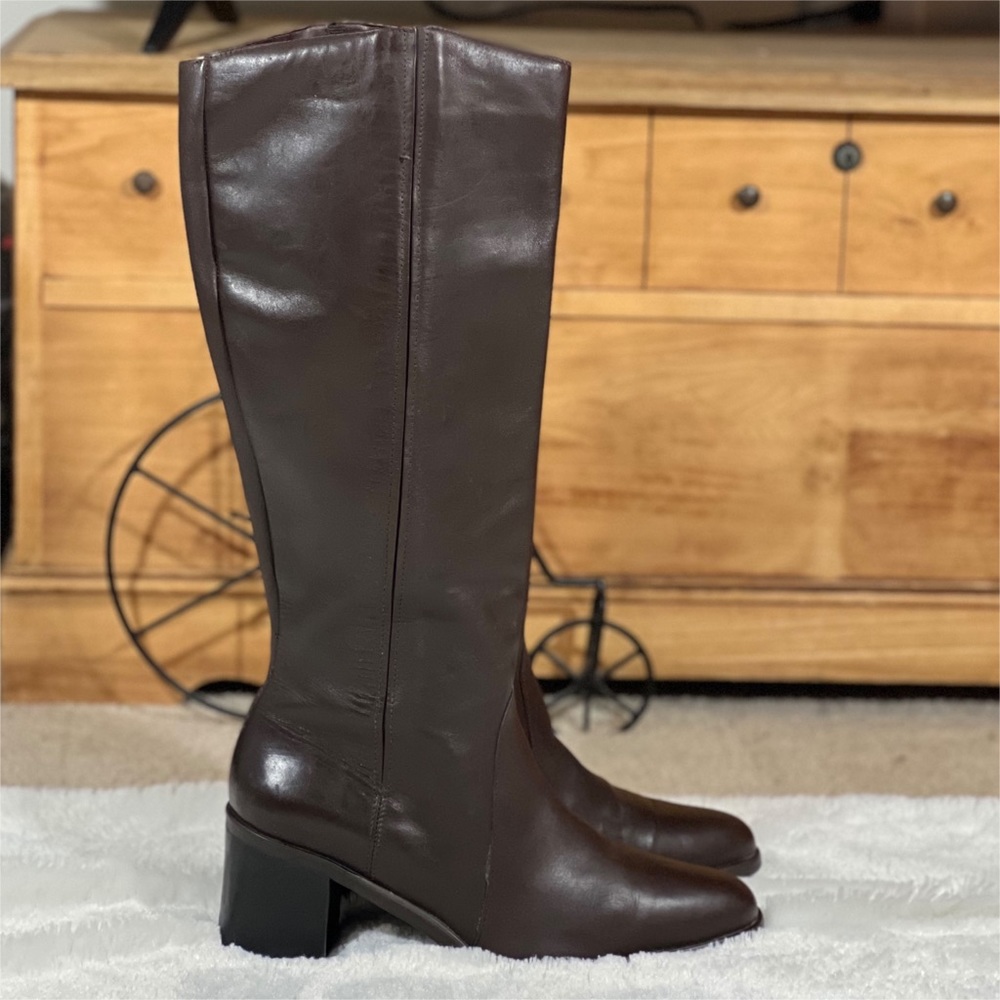 Naturalizer Leather Block Heel Knee High Boots in Chocolate Size 11
